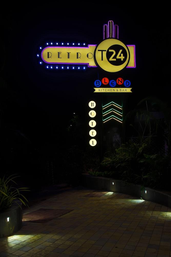 T24 Retro Hotel Mumbai Exterior photo